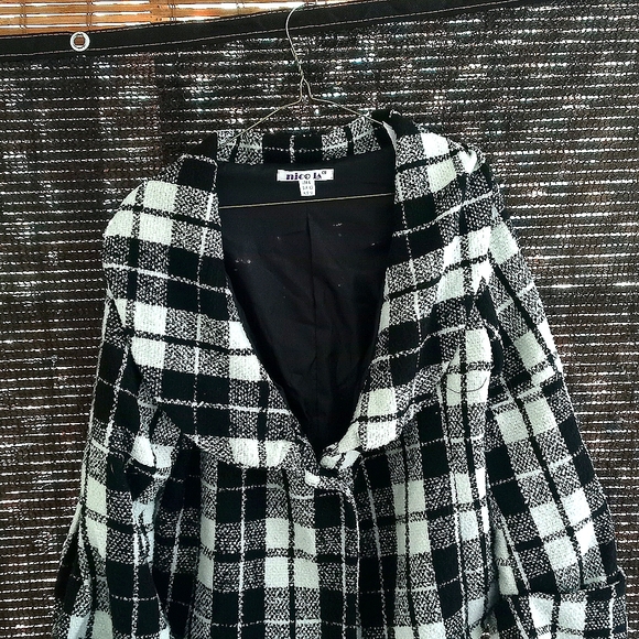 Jacket - Picture 4 of 4